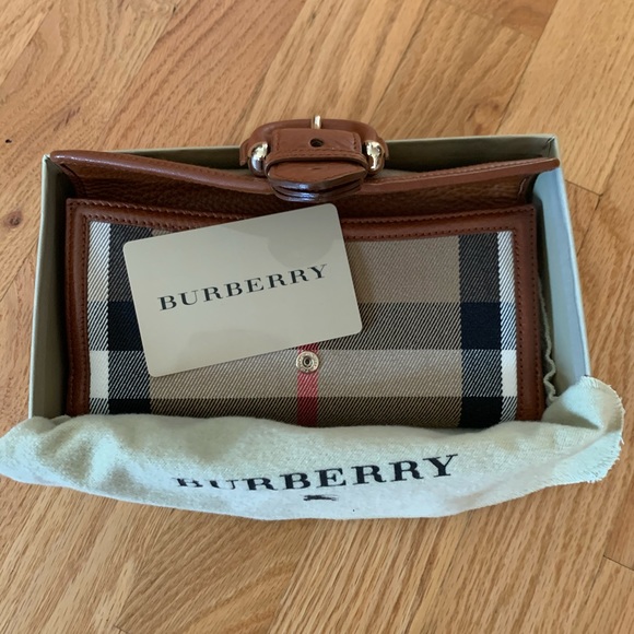Burberry wallet - Picture 3 of 5